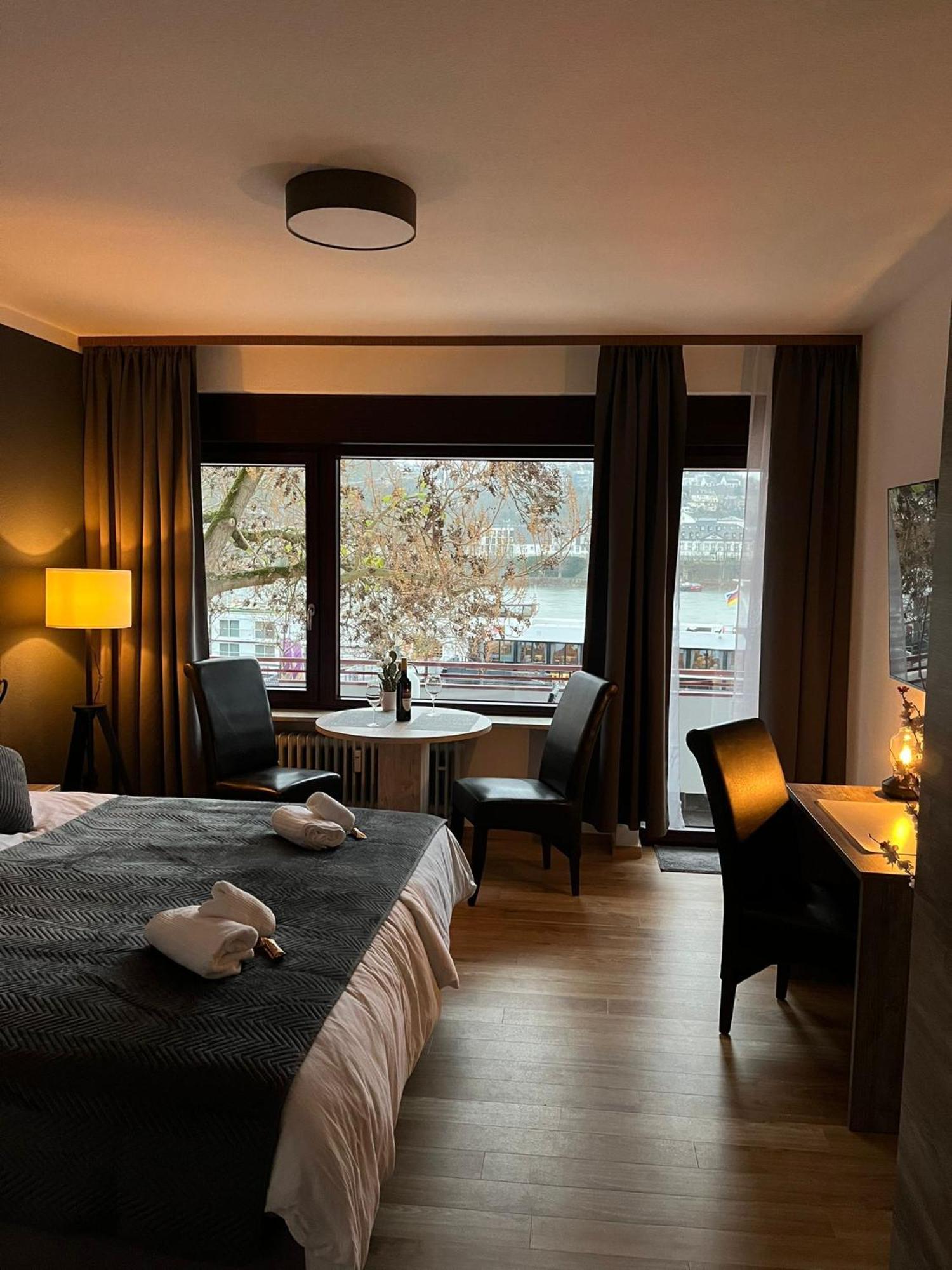 Rheinpanorama Suite Mit Balkon Koblenz  Exterior foto
